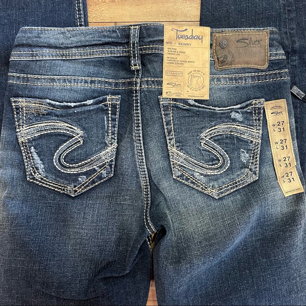 Silver Tuesday Super Stretch Straight Mid Skinny Jeans 27/ 31